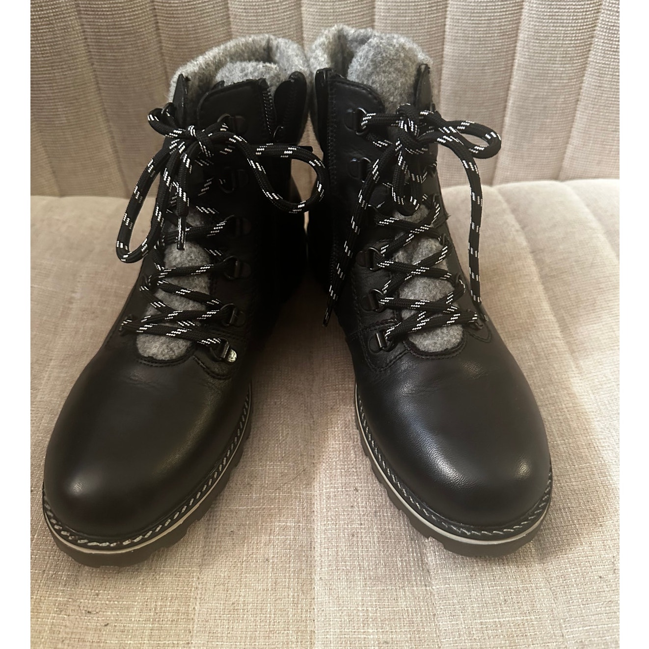 Rieker Remonte Black Leather Ankle Boots; Size 40 Or Us 8.5